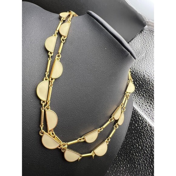 KATE Spade Scalloped Necklace - Picture 5 of 9